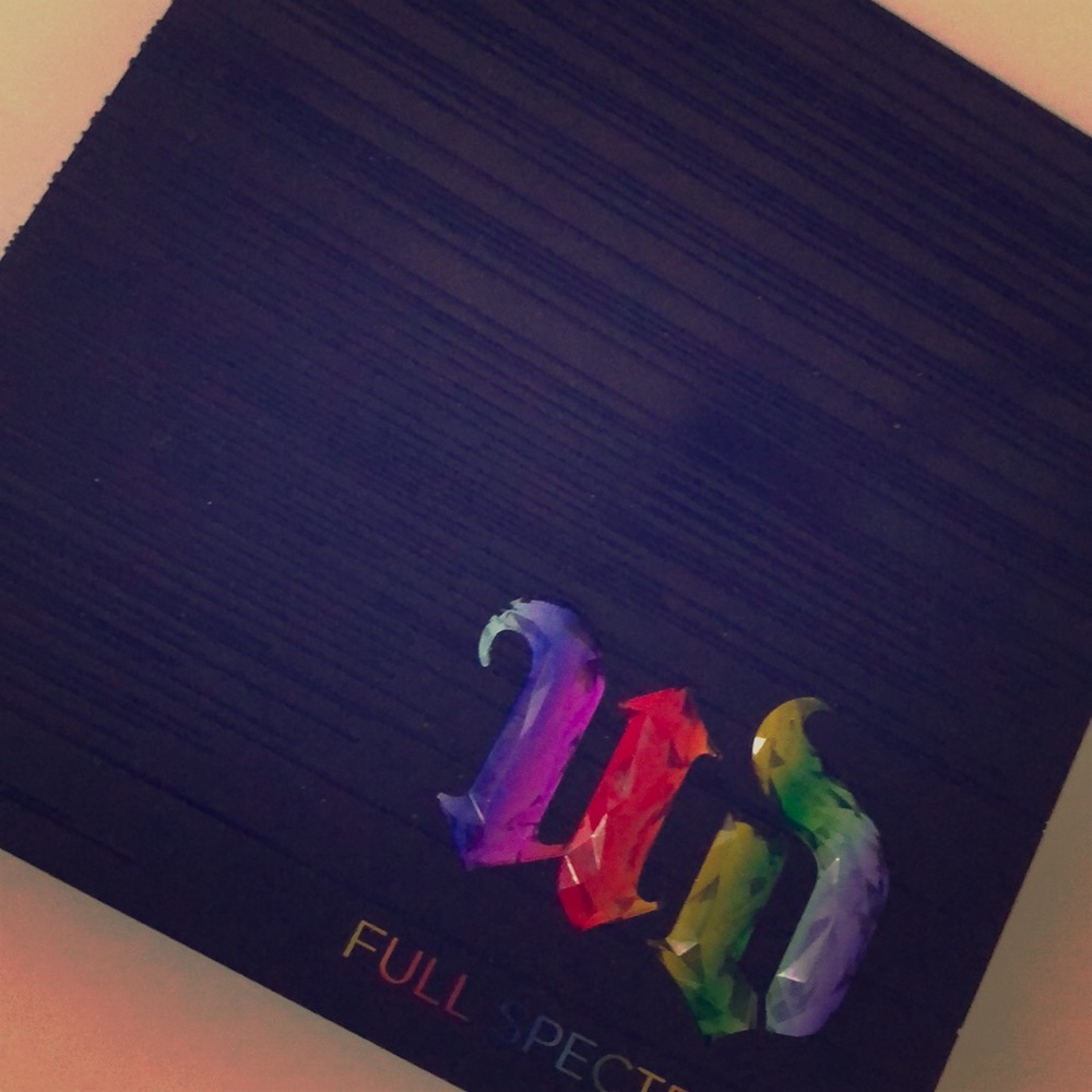 Full spectrum palette